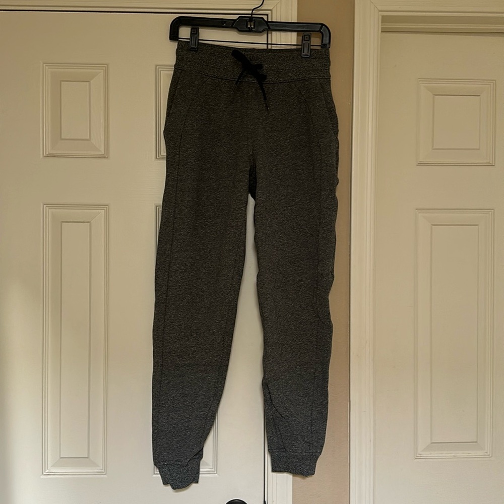 Like new Lululemon joggers